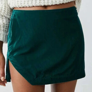 SALE‼️Free People Annalise Velvet Mini Skirt Deep Teal High Rise Skirt